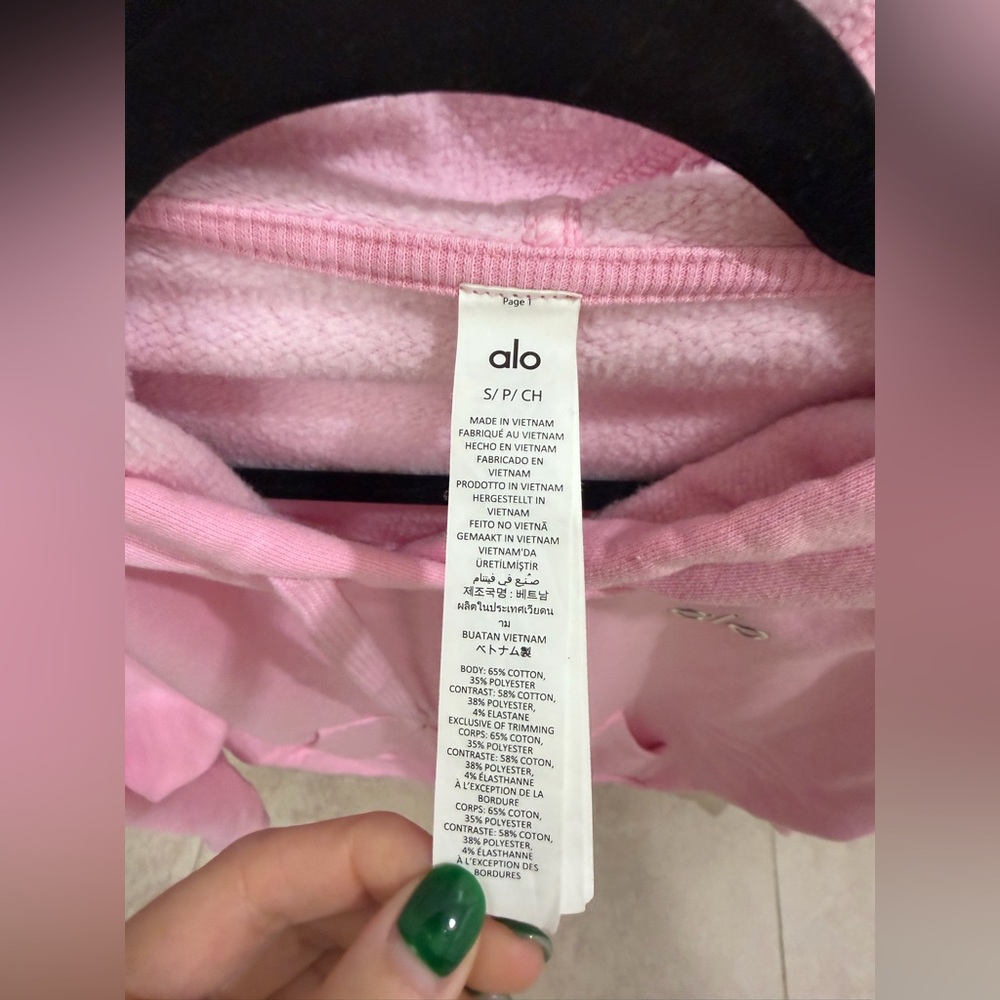 Alo Yoga Small Pink Accolade Hoodie. 💕⚡️ - Picture 3 of 3